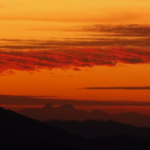 QZ9XBMWGZPTP2276DKB6 - Khabar Asia Golden Hour Majesty: Wuzhishan’s Sunset Draws Global Admiration video poster