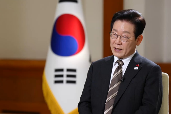 ROK_President_Lee_Jae_myung_s_China_Visit__Key_Economic_and_Tech_Aims
