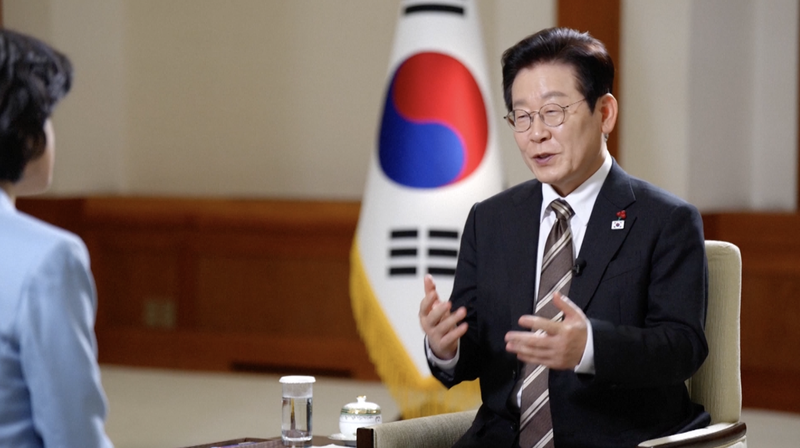 ROK_President_Reaffirms_One_China_Policy__Stresses_Cross_Strait_Stability video poster