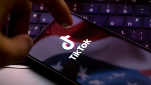 TikTok_Faces_Service_Disruptions_Amid_U_S__Ownership_Transition