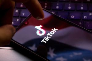 TikTok_Faces_Service_Disruptions_Amid_U_S__Ownership_Transition