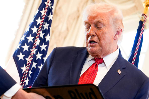 Trump_Links_Greenland_Bid_to_Nobel_Peace_Prize_in_2026_Letter