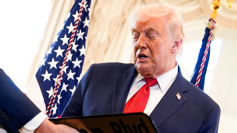 Trump_Links_Greenland_Bid_to_Nobel_Peace_Prize_in_2026_Letter