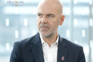 UK_Firms_Bullish_on_China_Amid_Starmer_s_Landmark_Visit video poster