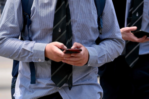 UK_Lords_Back_Social_Media_Ban_for_Under_16s_Amid_Global_Child_Safety_Push