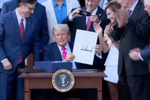 US_Policy_Shifts_in_2026__New_Laws_Reshape_Economic_and_Social_Landscape video poster