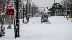 U_S__Braces_for_Historic_Winter_Storm_as_170_Million_Face_Extreme_Alerts video poster