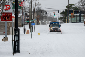 U_S__Braces_for_Historic_Winter_Storm_as_170_Million_Face_Extreme_Alerts video poster