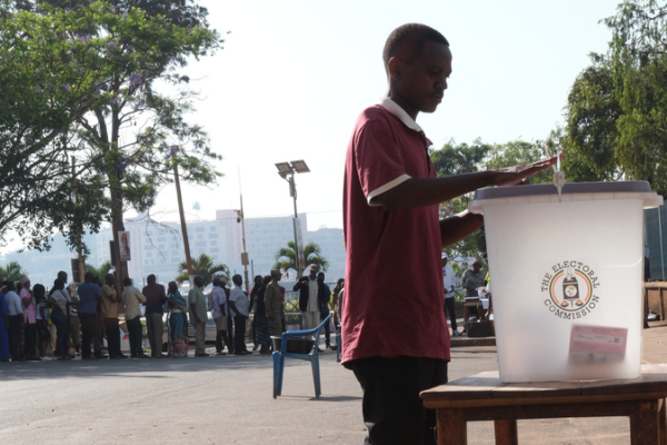 Uganda_s_2026_Presidential_Election_Underway_Amid_Voting_Delays