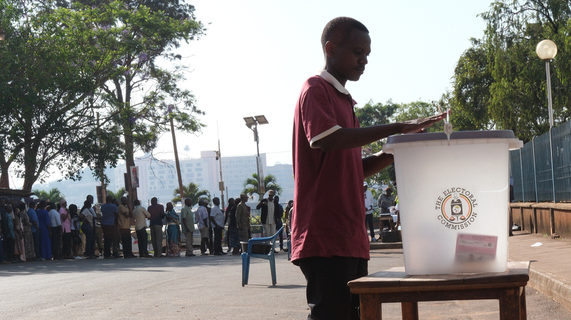 Uganda_s_2026_Presidential_Election_Underway_Amid_Voting_Delays