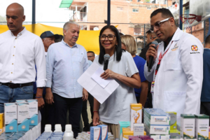 Venezuela_s_Acting_President_Vows_to_Free_Maduro_Amid_U_S__Oil_Dispute