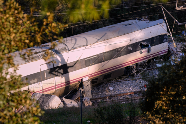 Xi_Expresses_Condolences_to_Spain_Over_High_Speed_Train_Collision