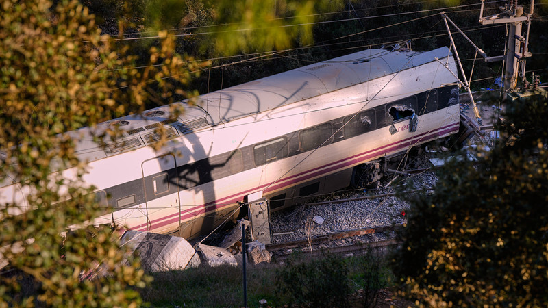 Xi_Expresses_Condolences_to_Spain_Over_High_Speed_Train_Collision