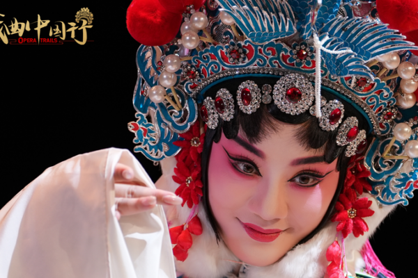 Xiang_Opera__Preserving_Tradition_Along_the_Banks_of_the_Xiang_River