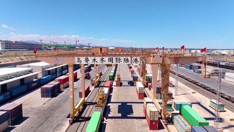 Xinjiang_s_Foreign_Trade_Soars_19_9__in_2025__Leads_China_s_Growth
