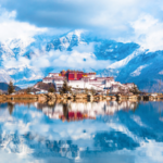 Xizang_Boosts_Winter_Tourism_with_Free_Entry_to_Iconic_Sites