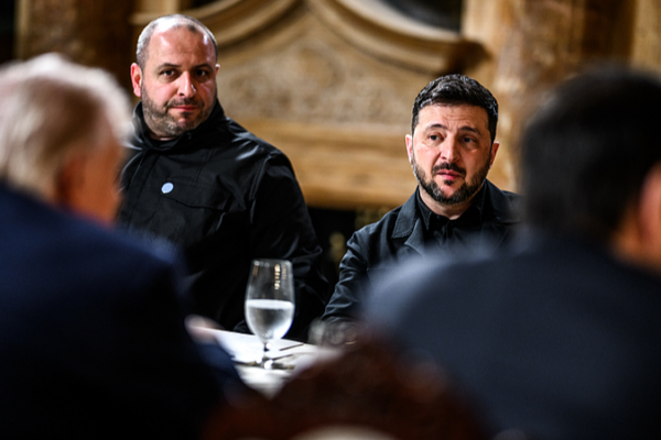 Zelenskyy_Pushes_for_Trump_Talks_Amid_Ukraine_Peace_Negotiations