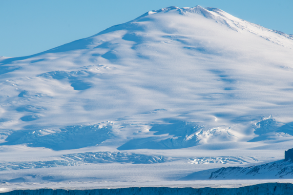 Antarctic_Volcano_Catalog_Unveiled_in_Groundbreaking_Study