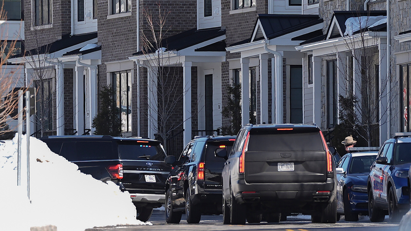 Bill_Clinton_Denies_Knowledge_of_Epstein_Crimes_in_2026_Testimony