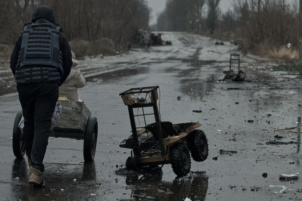 China_Urges_Dialogue_to_Resolve_Global_Conflicts__Backs_Europe_s_Role_in_Peace_Talks