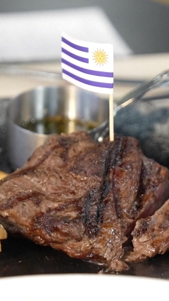 China_Uruguay_Beef_Trade_Hits_Record_High_in_2025_poster - Khabar Asia China_Uruguay_Beef_Trade_Hits_Record_High_in_2025 video poster