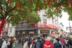 China_s_2026_Spring_Festival_Breaks_Travel_and_Spending_Records
