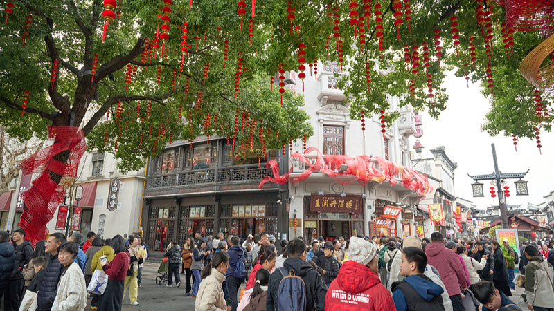 China_s_2026_Spring_Festival_Breaks_Travel_and_Spending_Records