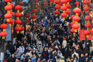 China_s_Spring_Festival_Travel_Rush_Hits_Historic_350_Million_Daily_Trips