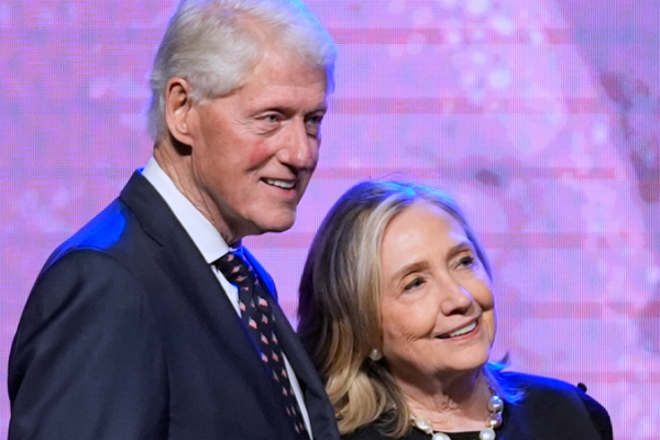 Clintons_to_Testify_in_Epstein_Probe_Amid_Contempt_Threat_Averted