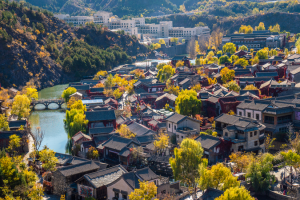 Gubei_Water_Town_Blends_Tradition_and_Tourism_for_2026_Spring_Festival video poster