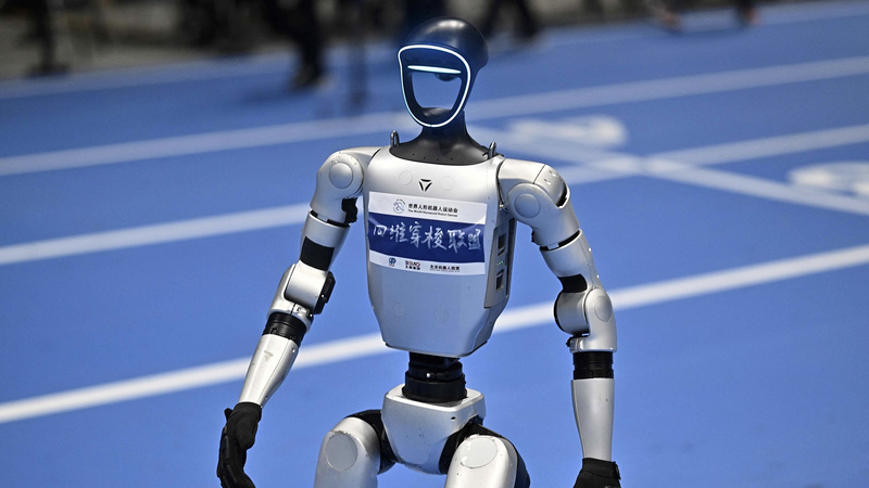Humanoid_Robots_Rally_in_Milan_Ahead_of_2026_World_Games_in_Beijing video poster
