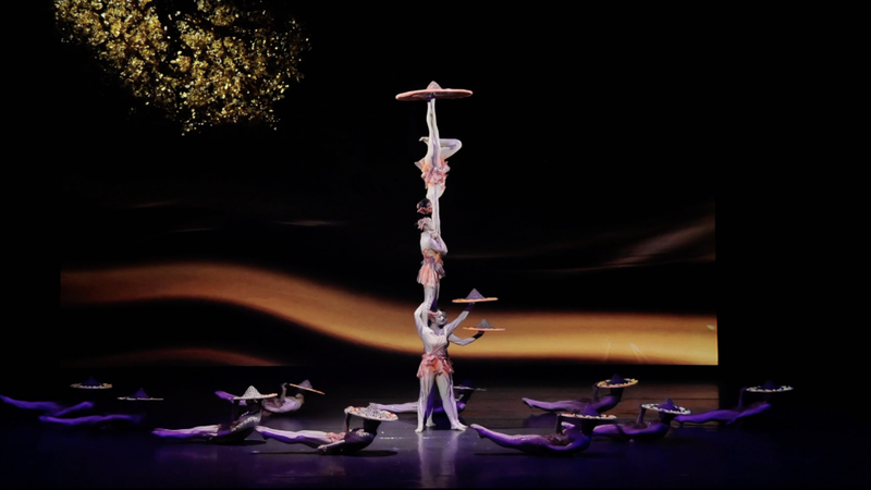 Hunan_s_Straw_Hat_Dance__Acrobats_Reimagine_Tradition_for_Lunar_New_Year_2026 video poster