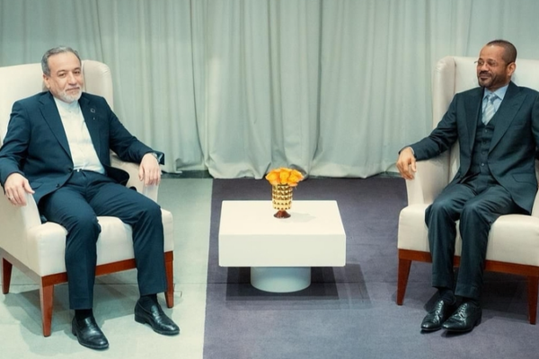 Iran__Oman_FMs_Strategize_Ahead_of_Key_Geneva_Talks_with_U_S_