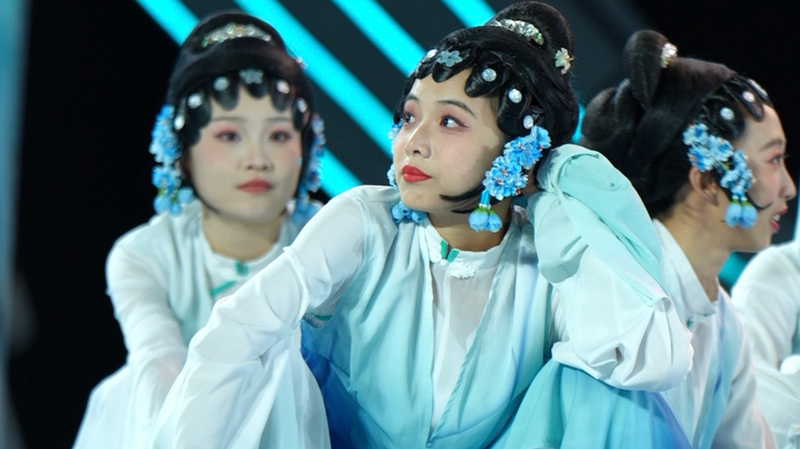 Behind the Curtain: 2026 Chinese Opera Gala’s Backstage Secrets Revealed video poster
