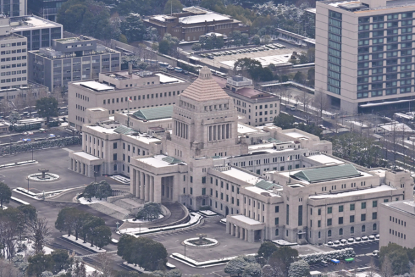 Japan_s_Fiscal_Crossroads__Takaichi_s_Balancing_Act_in_2026