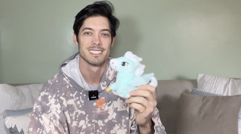 Matthew_Knowles_Reacts_to_2026_Spring_Festival_Gala_Highlights_poster - Khabar Asia Matthew_Knowles_Reacts_to_2026_Spring_Festival_Gala_Highlights video poster