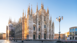 Milan_s_Duomo_Square_Bridges_History_and_Winter_Olympics_Excitement video poster