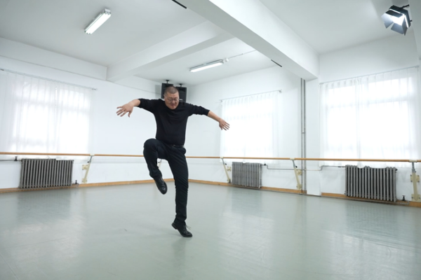 Mongolian_Horse_Dance_Captivates_Global_Audiences_in_2026 video poster