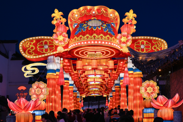 Record_Spring_Festival_Fuels_China_s_Travel_and_Consumption_Boom_in_2026