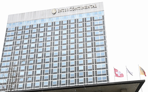 Russia__U_S___Ukraine_Hold_Third_Round_of_Crisis_Talks_in_Geneva video poster