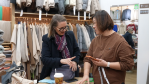 Shanghai_s_Fabric_Market_Emerges_as_Top_Tourist_Draw_in_2026