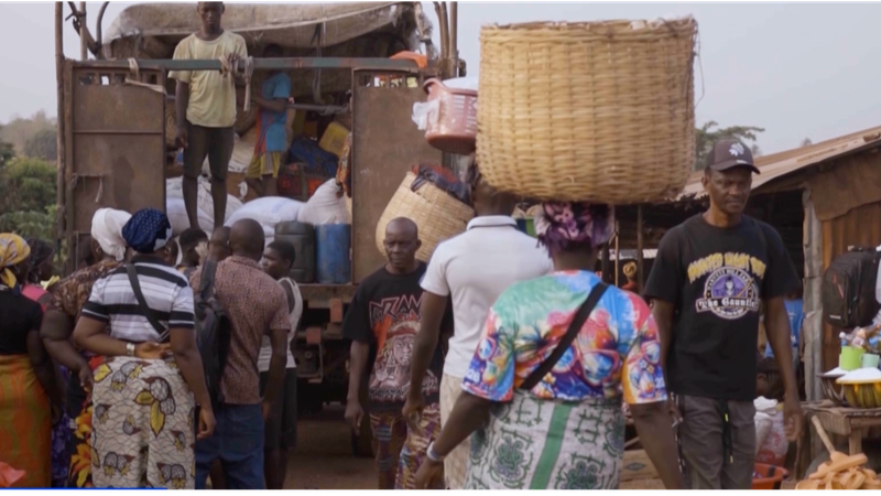 Sierra_Leone_s_Luma_Markets_Thrive_as_Pillars_of_Community_and_Commerce video poster