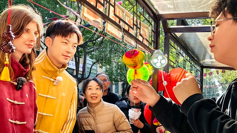 Spring_Festival_2026_Showcases_China_s_Cultural_and_Economic_Vibrancy