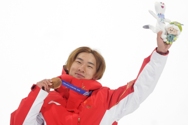 Su_Yiming_Secures_China_s_First_Medal_at_2026_Milano_Cortina_Winter_Olympics
