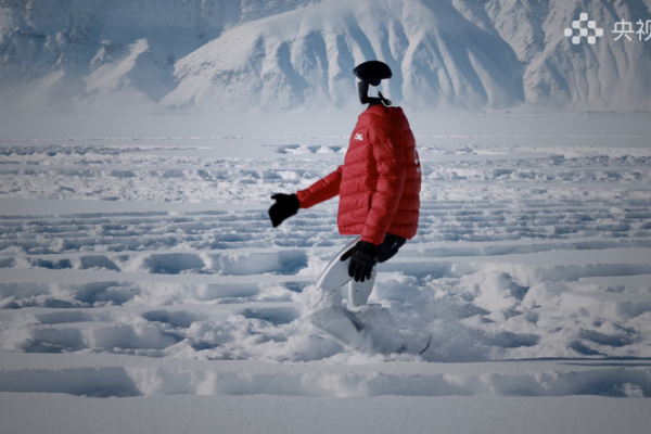 Chinese Humanoid Robot Braves -47°C to Promote 2026 Winter Olympics video poster