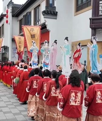 Taibo_Temple_Fair_Merges_Cinema_with_Tradition_in_Jiangsu video poster