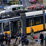 Tram_Derailment_in_Milan_Leaves_1_Dead__20_Injured_During_Fashion_Week - Khabar Asia Tram_Derailment_in_Milan_Leaves_1_Dead__20_Injured_During_Fashion_Week