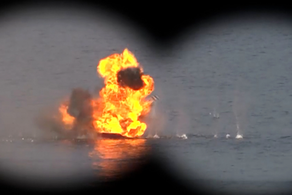 Trump_Weighs_Limited_Military_Strike_on_Iran_Amid_Nuclear_Deal_Talks