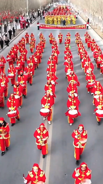 Tumushuke_s_Shehuo_Festivities_Illuminate_Xinjiang_Ahead_of_Spring_Festival video poster