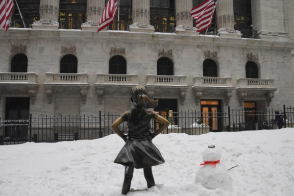 U_S__Grapples_with_Twin_Storms__Frigid_Weather_and_ICE_Controversy_Intensify_in_2026